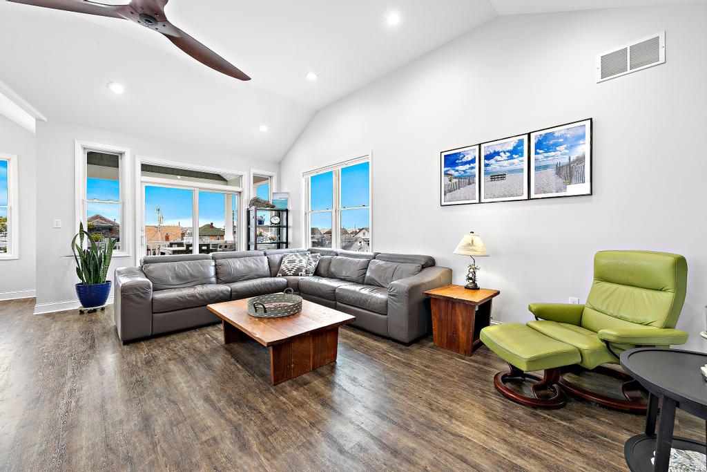 Second floor living room with deck view